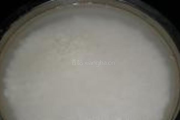 榨菜火腿糯米卷的做法图解2