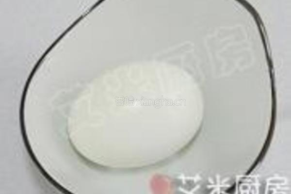 金枪鱼芝士饭团的做法图解3