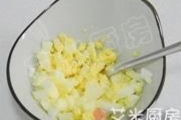 金枪鱼芝士饭团的做法图解4