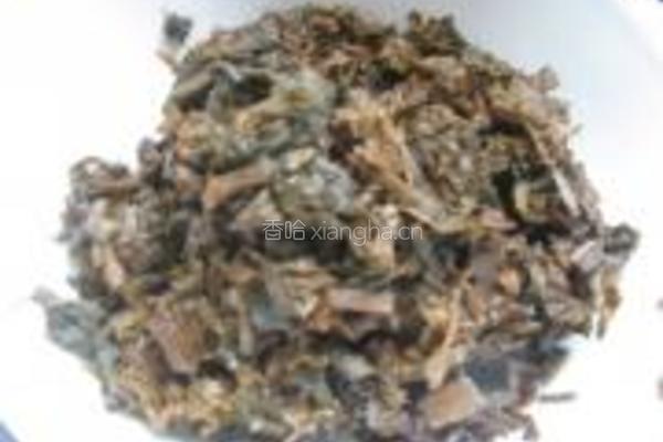 梅干菜烧鸡肉的做法图解1