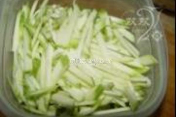 肉末西葫芦粥的做法图解2