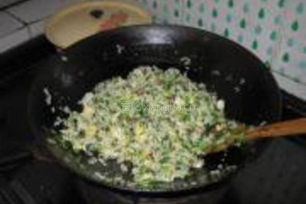 腊肠炒米饭的做法图解11