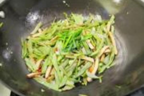 豆腐干炒扁豆的做法图解9
