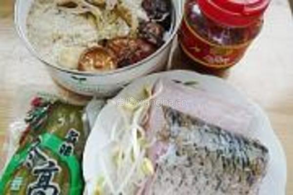 菌菇烧鱼片的做法图解1