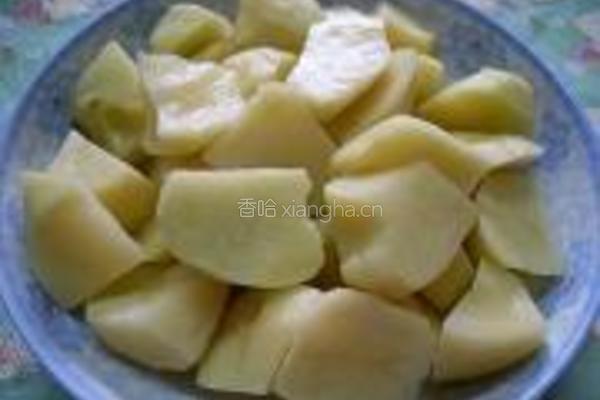 土豆烧牛肉的做法图解3