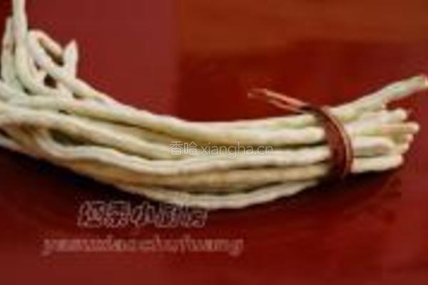 西红柿水煮老豇豆的做法图解1