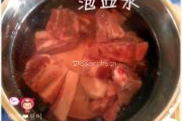 小白菜排骨酱汤的做法图解1