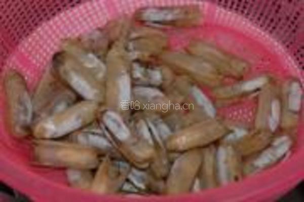 罗勒味葱姜蛏子的做法图解1