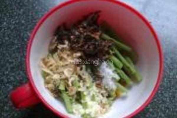 虾米糟菜拌豇豆的做法图解5