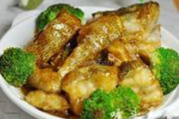 红烧鲈鱼段的做法图解6