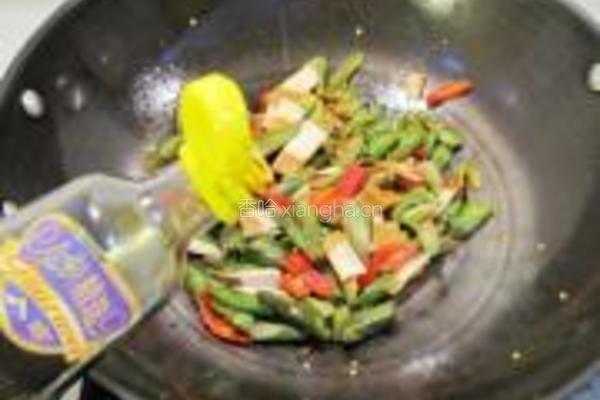 豆干炒绿茄子的做法图解7