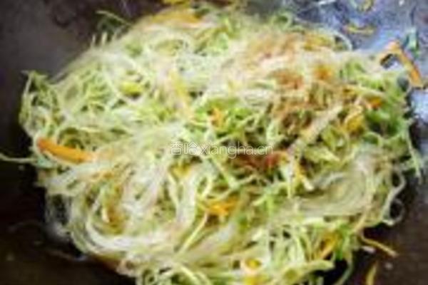 绿豆芽炒粉的做法图解6