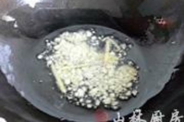 韭菜花炒鳝丝的做法图解3