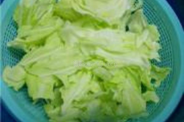 黑胡椒炒手撕包菜的做法图解2