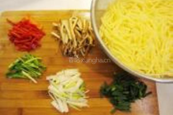 土豆丝炒豆腐干的做法图解2