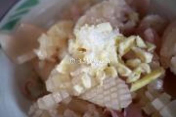 爆炒水发鱿鱼的做法图解4