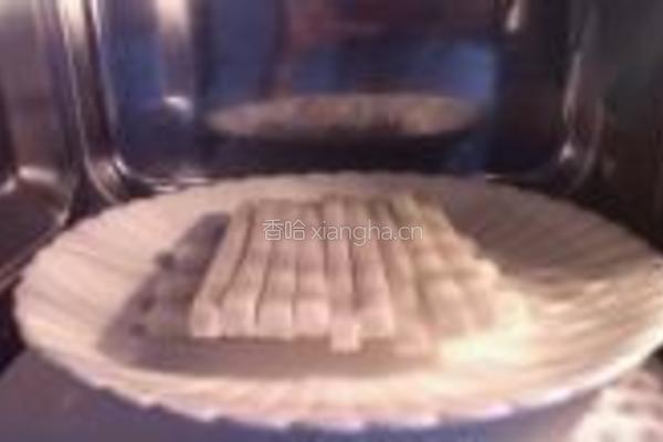 酱烧年糕的做法图解3