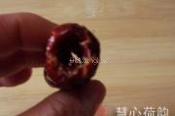 蜜汁银耳红枣莲子枸的做法图解11