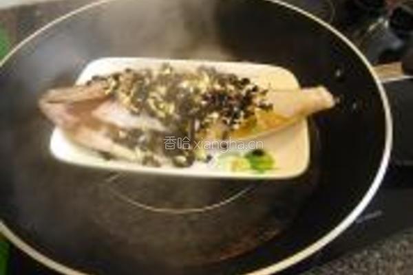 豉汁蒸剥皮鱼的做法图解5