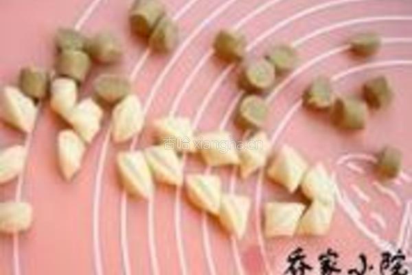 酸辣莜面搓鱼儿的做法图解5