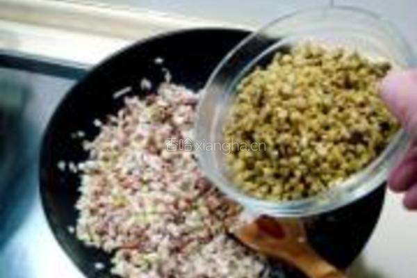 酱肉泡菜包的做法图解6
