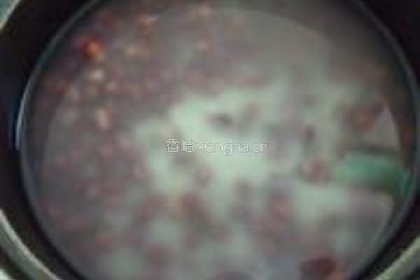 相思红豆蜜枣粽的做法图解3