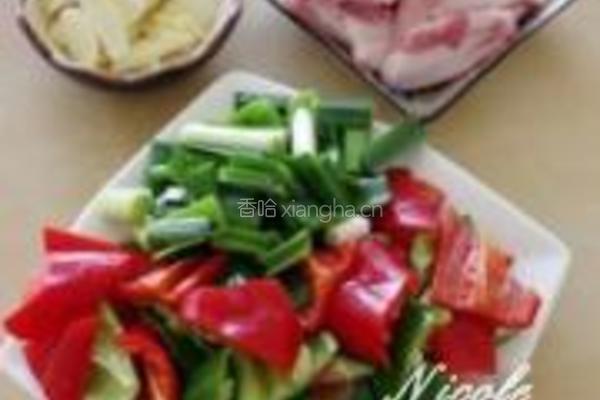 农家小炒肉的做法图解1