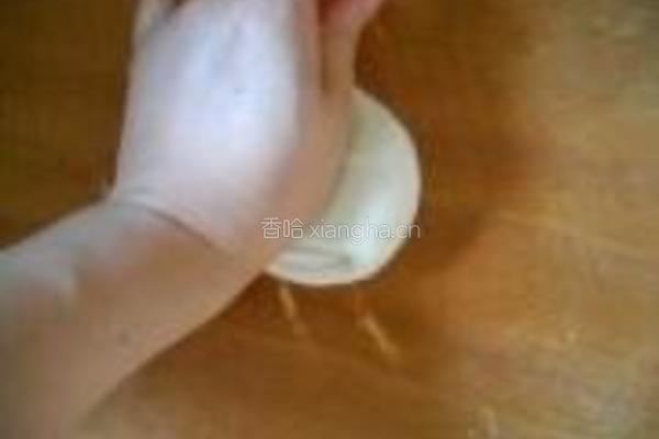 拉面拌皮蛋的做法图解3