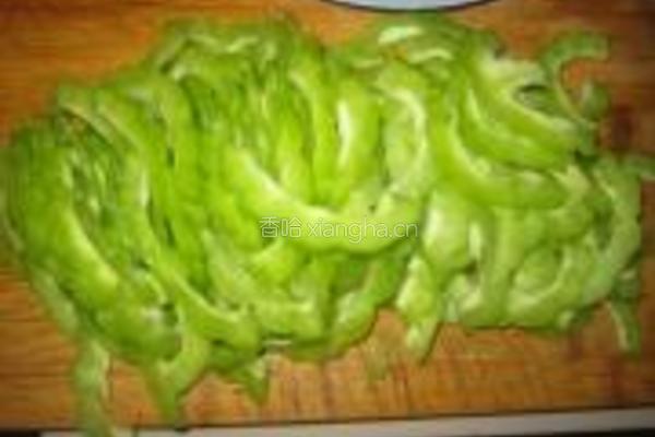 拌苦瓜的做法图解1