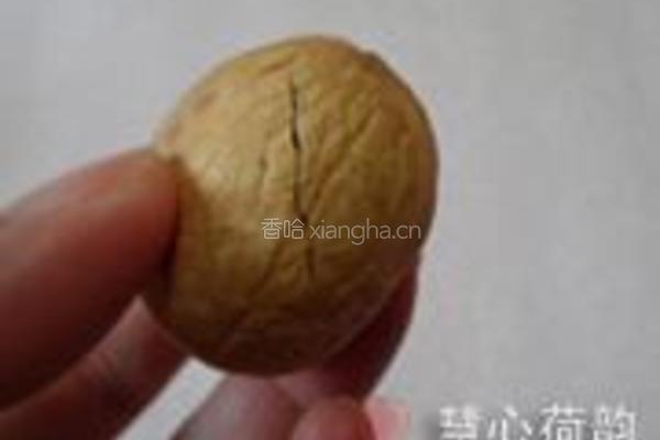 茶香陈皮卤核桃的做法图解3