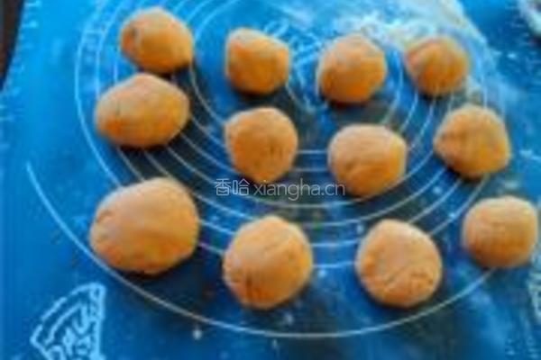 蒸栗子馅番薯饼的做法图解2