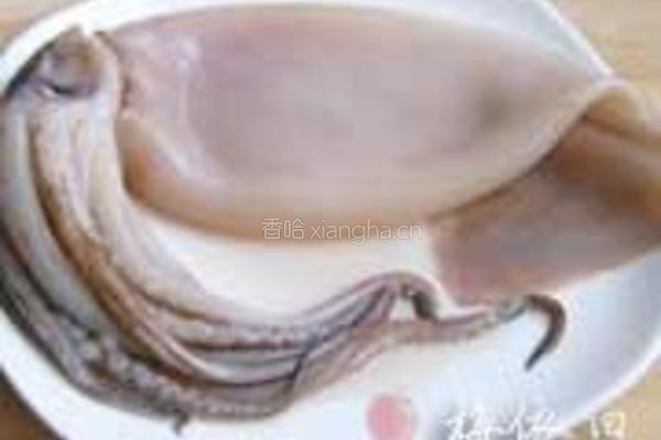 香烤糯米鱿鱼筒的做法图解1