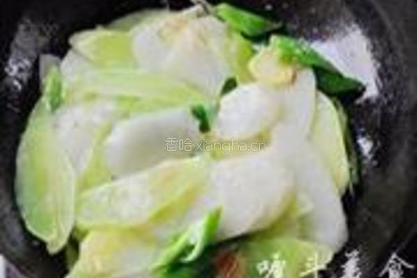 莴笋炒山药的做法图解4
