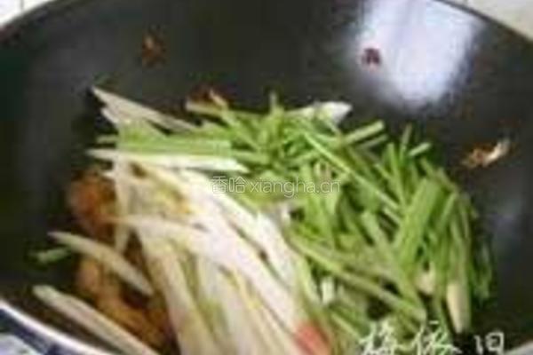 茭白茶树菇的做法图解8