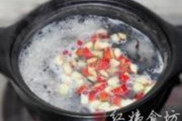 木耳山楂粥的做法图解6