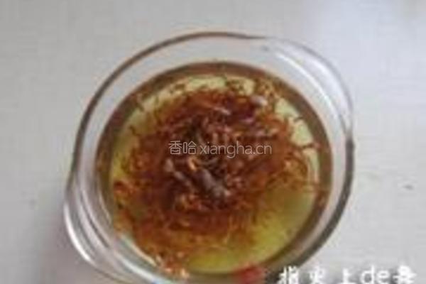 虫草花蒸滑鸡的做法图解3