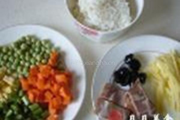 培根焗饭的做法图解1