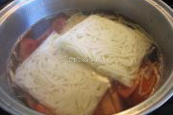 鸡蛋番茄乌冬汤面的做法图解3