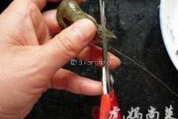 青椒草虾的做法图解2