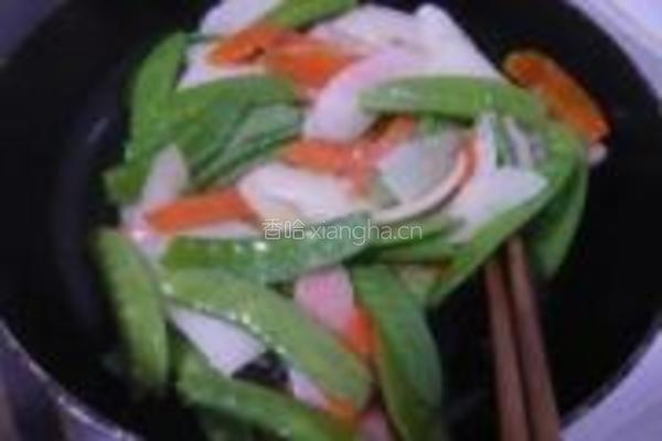 荷兰豆炒山药的做法图解4