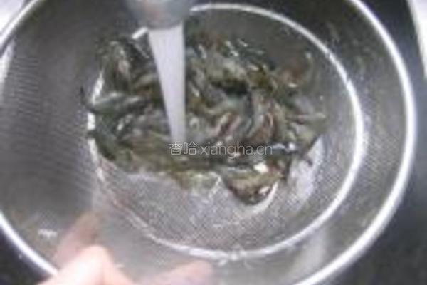 苏菜盐水虾的做法图解2