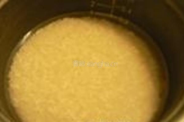 香辣鱿鱼寿司的做法图解1