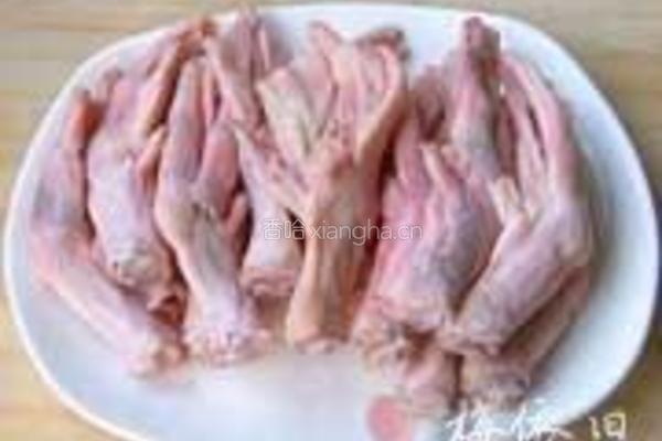 芥末鸭掌的做法图解1