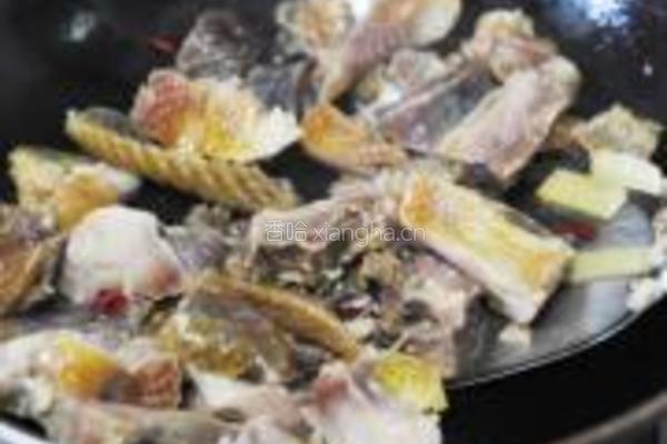 咸鸡黄花菜煲的做法图解5