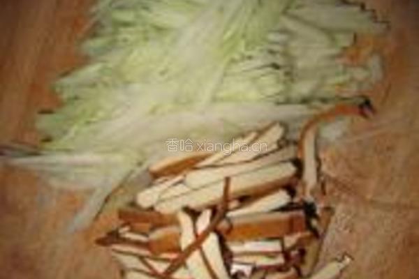 苤蓝香干丝的做法图解3