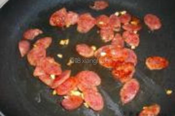 蒜苗腊肠的做法图解2
