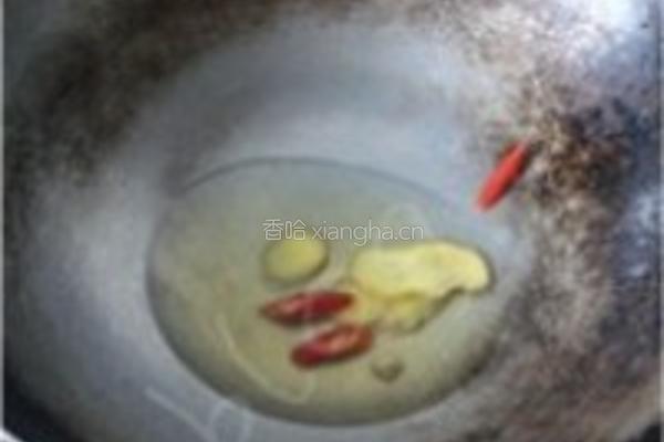 猪小排烧土豆的做法图解2