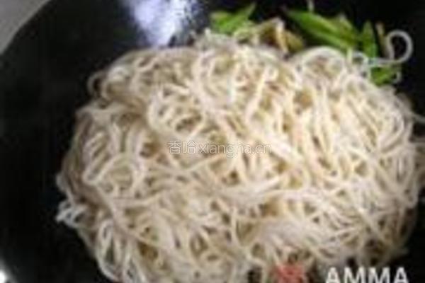 芦笋肉丝炒面的做法图解7