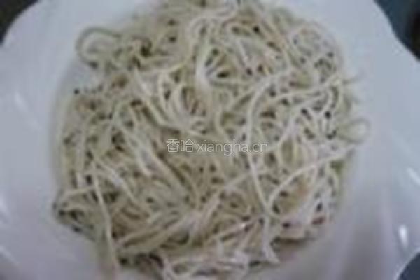 辣肉拌面的做法图解11