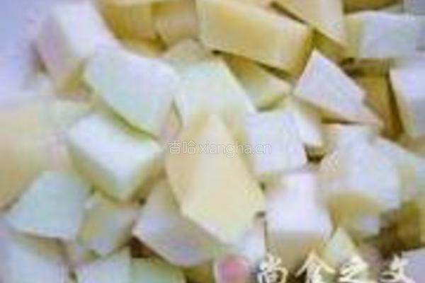 牛肉炖萝卜土豆的做法图解2